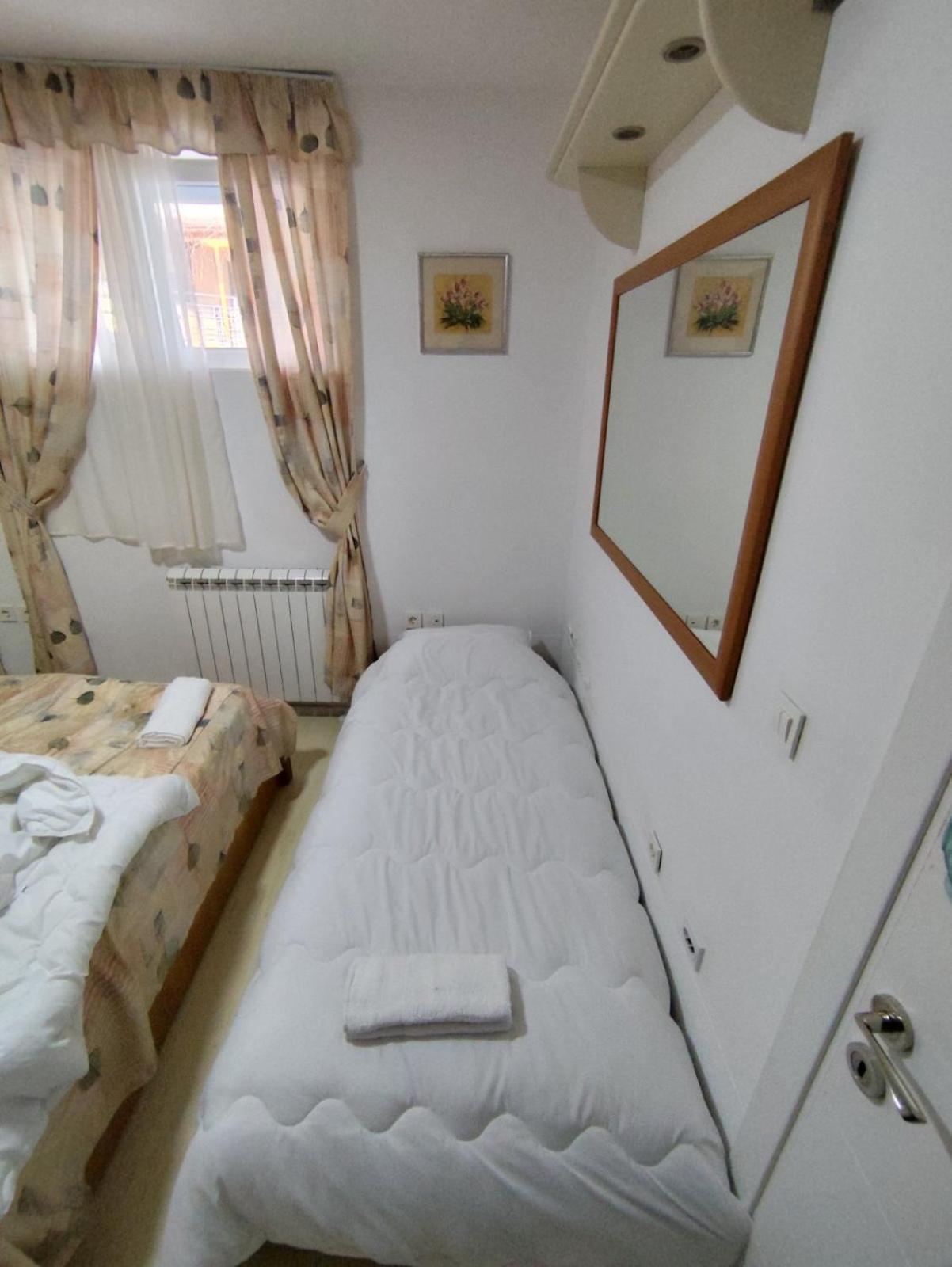 City View Apartment Üsküp Dış mekan fotoğraf