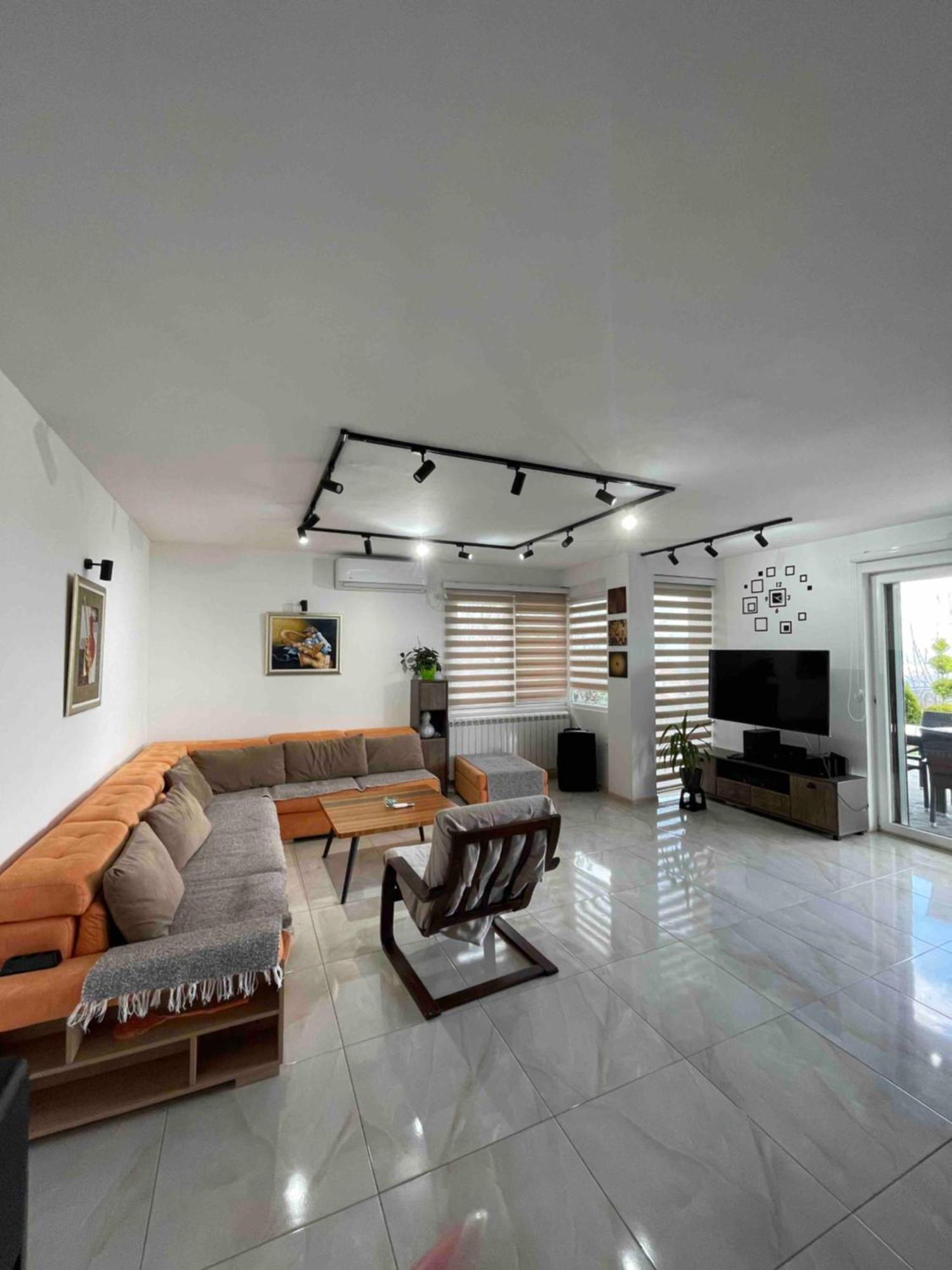 City View Apartment Üsküp Dış mekan fotoğraf